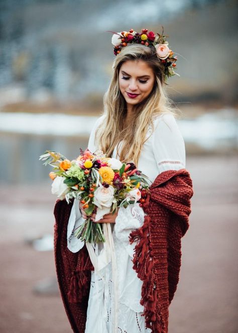 Free People wedding dress from this boho winter elopement| photo by Cat Mayer Studio Free People Wedding Dress, Moda Hippie Chic, Free People Wedding, Boho Wedding Colors, Moda Hippie, Flowers In Her Hair, Winter Elopement, Winter Wedding Inspiration, Winter Wonderland Wedding