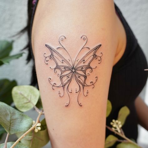 Kelly Chen, Abstract Butterfly, Dream Tattoos, Art Tattoos, Simplistic Tattoos, Mandala Tattoo, June 22, Piercing Tattoo, Pretty Tattoos