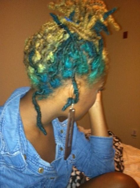 Blue And Blonde Locs, Dyed Dreadlocks, Gemini Butterfly, Turquoise Hair Dye, Colorful Dreads, Locs Ideas, Rasta Style, Thick Locs, Hair Facts