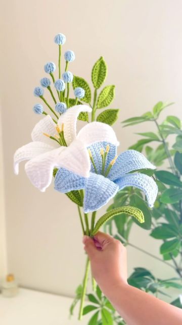 Blue Lily Bouquet, Amigurumi Flower Bouquet, Croche Flower Bouquet, Crochet Bouquet 3 Flowers, Crochet Blue Bouquet Flowers, Crochet Flower Bouchet, Diy Bouquet Wrap, Blue Lily, Lily Bouquet