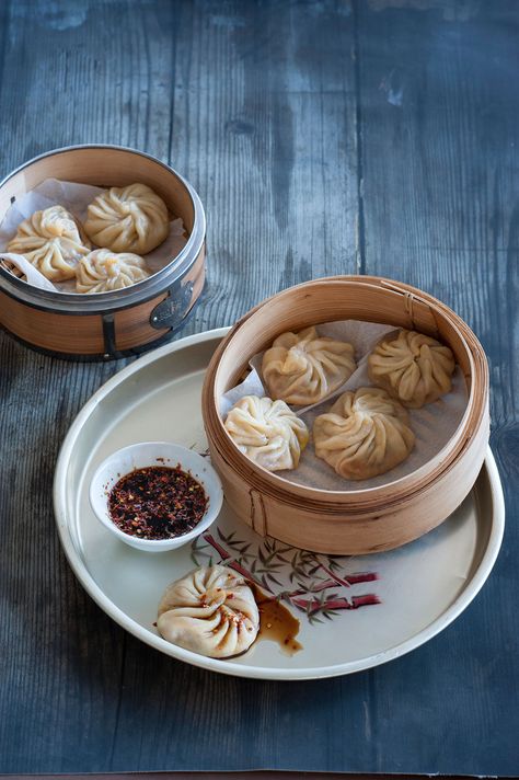 Steamed pumpkin dumplings Easy Authentic Chinese Recipes, Pumpkin Dumplings, Steamed Pumpkin, Steam Pumpkin, Steamed Fish Recipes, Chinese Takeaway, Authentic Chinese Recipes, Sbs Food, Frozen Yoghurt