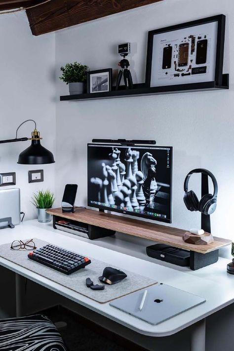 White Desk Setup, Modern Home Offices, Home Studio Setup, Desk Inspo, Bedroom Setup, Youtube Studio, Table Designs, Workspace Inspiration, Computer Setup