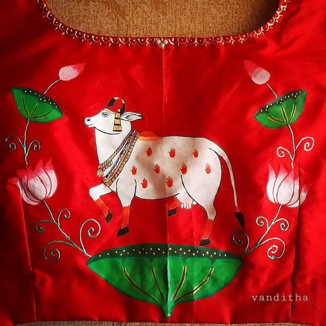 Pichwai cow handpainted on a blouse Blouse Back Painting Designs, Handpainted Blouses, Pichwai Cow, Liquid Embroidery, Blouse Painting, Thanjavur Painting, Rama Lord, Lotus Fabric, Pichwai Art