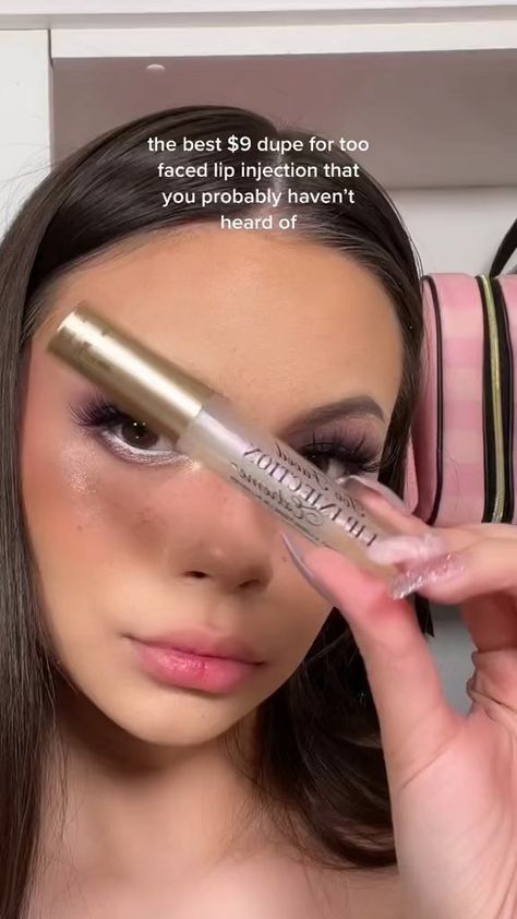 Glossy Lips Makeup, Too Faced Lip Injection, Eye Makeup Images, Eye Makeup Pictures, Face Makeup Tips, Dope Makeup, Lips Makeup, Makeup Eye Looks, Makeup Hacks