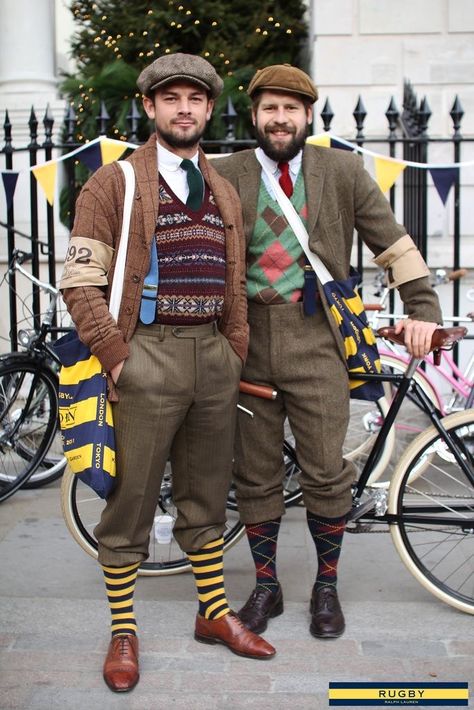 Tweed Ride, Tweed Run, English Pub, Ralph Lauren Shop, Bike Style, Black Socks, Mens Style, Harris Tweed, Well Dressed Men