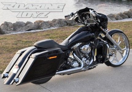 Harley Davidson Street Glide Custom 26 In. Front Wheel | Roaring Toyz Street Glide Custom, Vrod Custom, Harley Davidson Street 500, Street Glide Bagger, Harley Street Glide, Custom Street Glide, Harley Davidson Images, Harley Bagger, Street Glide Harley