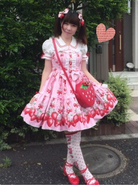 Berry Garden, Oc Fashion, Silly Clothes, Strawberry Dress, 일본 패션, Lolita Outfits, Jirai Kei, Japanese Dress, Pastel Fashion