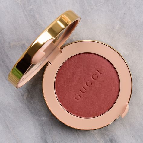 Gucci Makeup, Gucci Beauty, Red Blush, Tom Ford Beauty, Matte Blush, Fancy Makeup, Makeup Items, Makeup Pictures, Makeup Brands