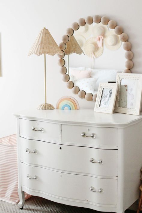 Sophisticated Girls Room, Girls Dresser Decor, Girls Room Decor Ideas, Baby Chest Of Drawers, Teenage Girl Room Ideas, Girl Nightstand, Ball Mirror, Kids Chest Of Drawers, Girl Dresser