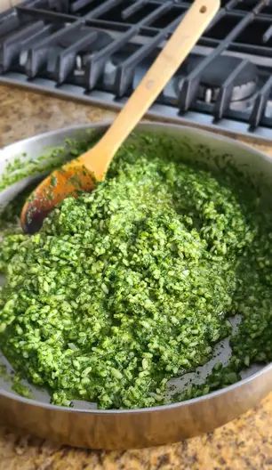 Ricotta Spinach Recipes, Ricotta And Spinach Recipes, Kale Risotto Recipes, Spinach Risotto Recipes, Green Pea Risotto, Spinach Artichoke Risotto, Risotto Verde, Spinach Parmesan Risotto, Mushroom And Spinach Risotto