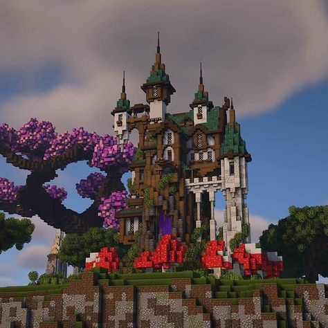 These Minecraft castle build ideas are perfect for your medieval village. There are survival castles, starter castles, epic castles, and more. This build is of a cool fantasy castle. Minecraft Fantasy Castle, Mansion Minecraft, Rumah Minecraft Sederhana, Minecraft Mansion, Minecraft Structures, Bangunan Minecraft, Minecraft Cottage, Easy Minecraft Houses, Minecraft Castle