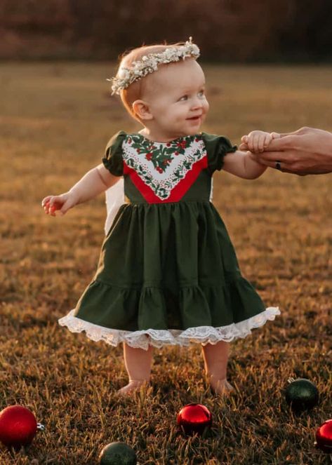 Girls Christmas Dress Pattern, Christmas Dress Pattern, Toddler Christmas Dress, Christmas Dress Baby, Toddler Dresses, Christmas Dresses, Dress Patterns Free, The Simple Life