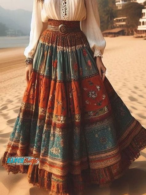 Bohemian Skirt Outfit, Boho Maxi Skirt Outfit, Boho Skirt Pattern, Sweet Sixteen Dresses, Indian Skirt, Dinner Dress Classy, Boho Inspiration, Bohemian Skirt, Maxi Skirt Outfits