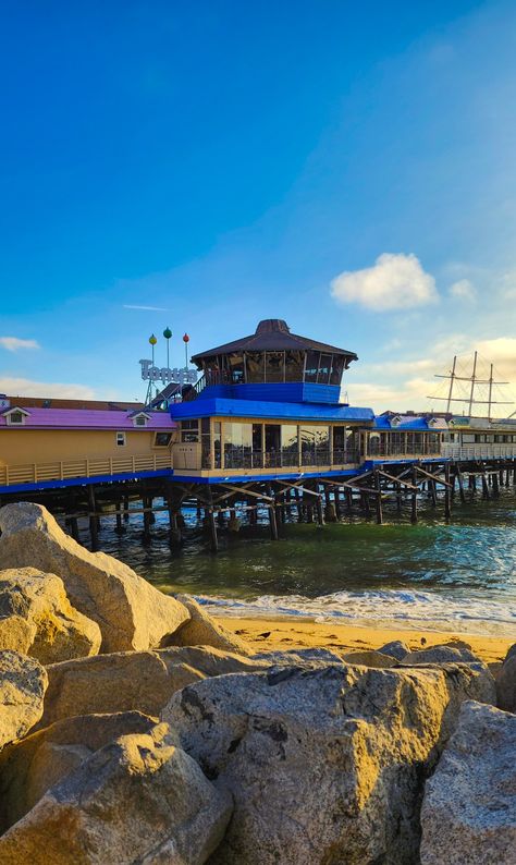 #redondobeach #sunset #debbielabeaux #california #photoswithdebbie #beachlife #tonys Redondo Beach California, Redondo Beach, California Coast, Cali, Beach Life, Places To Eat, California, Places To Visit, Travel