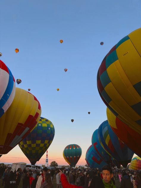 Albuquerque Balloon Fiesta #albuquerque #newmexicotrue #fall Albuquerque New Mexico Balloon Festival, Albuquerque New Mexico Aesthetic, Hot Air Balloon Festival Outfit, Balloon Fiesta Albuquerque, New Mexico Aesthetic, Albuquerque Balloon Festival, Fall Szn, Albuquerque Balloon Fiesta, Summer Roadtrip