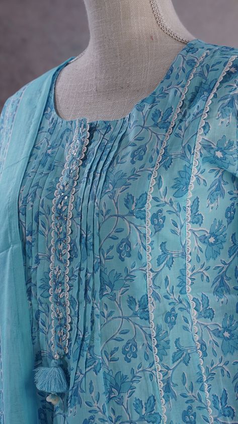 Printed Suits Design Pakistani, Neck Designs For Kurtis Neckline, Stitching Styles, Cotton Suit Designs, Stitching Designs, Cotton Dress Pattern, Stylish Kurtis Design, Pakistani Suit, Simple Kurta Designs