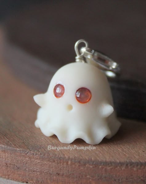 Fimo Halloween, Polymer Clay Kunst, Dark Ghost, Clay Halloween, Polymer Clay Halloween, Halloween Clay, Polymer Clay Kawaii, Tanah Liat, Christmas Clay