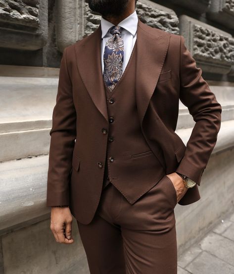 Three Pic Suit For Men, Brown Mens Suit, Mens Suit For Wedding, Plain Suit, Suits Groom, Suit For Wedding, Mohamed Ali, Formal Men, Dinner Suit