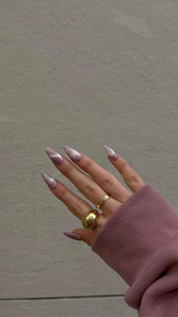 Nails Tiger Eye, Tigers Eye Nails, Tiger Eye Nails, Tiger Nails, 2023 Nails, Celebrity Nails, Eye Nails, Nails 2024, Gold Nails