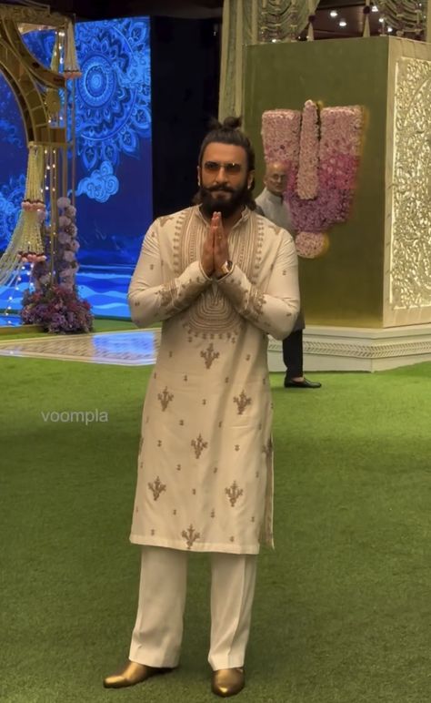 Sufi Outfit For Men, Indian Outfit Men Wedding, Pathani With Jacket For Men, Simple Kurta For Men, Sufi Night Outfit For Men, Groom Attire Indian, Men Engagement Outfit Indian Grooms, Engagement Clothes For Men, Mens Kurta Designs Wedding