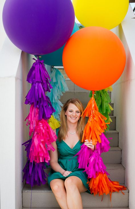 Nursing School Graduation Party, Outdoor Graduation Parties, Outdoor Graduation, Balloon Tassel, Fiesta Tropical, Fiesta Birthday, Big Balloons, Mexican Party, Fiesta Party