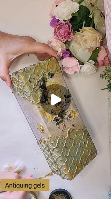 Decoupage Boxes Ideas, Shabby Chic Bags, Shabby Chic Boxes, Instagram Tutorial, Decoupage Box, Mosaic Art Projects, Lace Ribbon, Happy Thursday, Ribbon Crafts