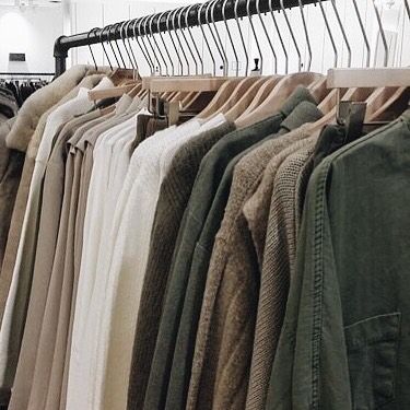 Cozy olive green sweaters and tops for fall, green aesthetic via (@laurenslipglossary) • Instagram photos and videos Serendipity Aesthetic, Daishou Suguru, Olive Wallpaper, Green Sweaters, Fall Green, Olive Green Sweater, Green Theme, Brown Aesthetic, White Aesthetic