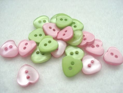 #green #pink Green Y2k Aesthetic, Pink And Green Aesthetic, Pink Green Aesthetic, Nostalgic 2000s, Pink Matcha, Matcha Strawberry, Pink N Green, Green Core, Strawberry Matcha