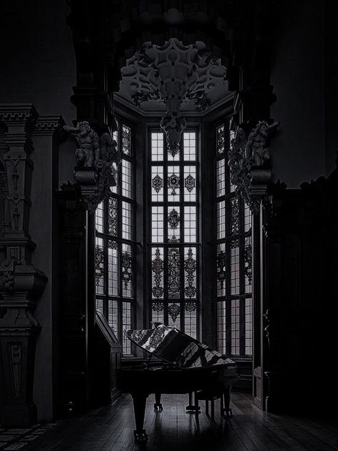 Dark Royalty Aesthetic, Horror Vampire, Italian Romance, Dark Castle, Gothic Castle, Castle Aesthetic, Victorian Aesthetic, Royalty Aesthetic, Royal Aesthetic