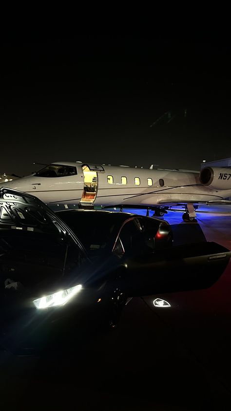 Luxury Car Aesthetic Night, Airport Vibes Night, Black Limo Aesthetic, Inside Of Car Aesthetic Night, Dubai Aesthetic Night Cars, Dream Life Goals, Luxury Lifestyle Couple, New Luxury Cars, Luxury Private Jets