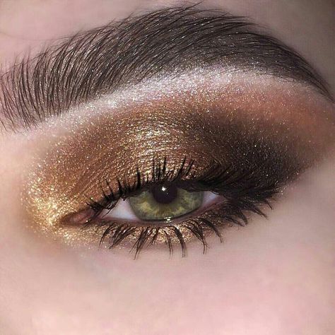 Holiday Make Up, Colorguard Makeup, Glitter Eyebrows, Makeup 2024, Ball Makeup, Maquillage On Fleek, Gold Makeup Looks, Vampire Bride, Gold Eye Makeup