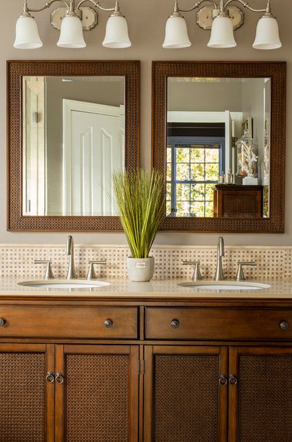 West Indies Bathroom, Tommy Bahama Bathroom, British Colonial Bathroom, Colonial Bathroom, Tropical British Colonial, Beach Style Kitchen, Oval Mirror Bathroom, British Colonial Decor, Interior Design Pictures