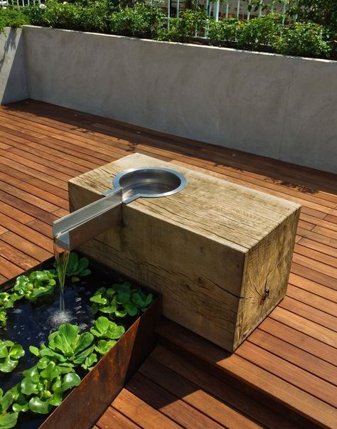 Pulltab-Design-East-Village-rooftop-garden Kolam Koi, Roof Garden Design, Garden Water Feature, Garden Idea, Water Features In The Garden, Have Inspiration, Rooftop Garden, Garden Fountains, Roof Garden