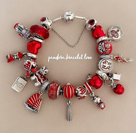 Red Pandora Bracelet, Pandora Bracelet Silver, Pandora Red, Red Jewellery, Pandora Bracelet Charms Ideas, Red Bracelet, Pandora Beads, Pandora Hearts, Bracelet Pandora