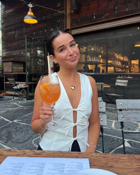 POV we’re getting spritz & tapas 🍽️ 2024 Style, Europe Summer, Fun Shots, Summer 24, Clothing Inspiration, 1 Girl, May 31, Boho Chic, Summer Outfits