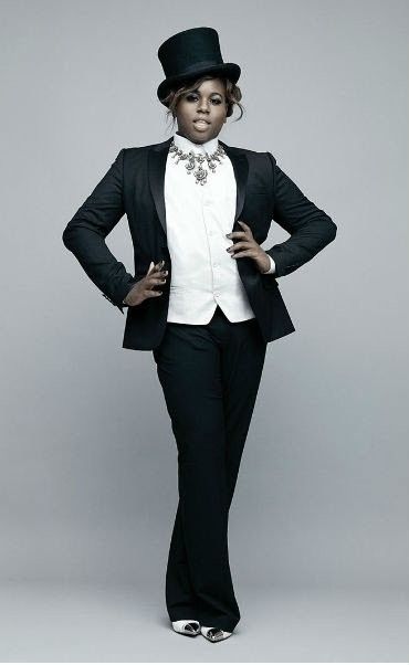 Alex Newell, Androgynous People, Doctor Who Fan Art, Iphone Wallpaper Video, The Diva, Make Friends, Church Outfits, Dance Poses, The Cast