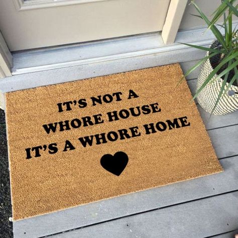 College House, Funny Home Decor, College Apartment Decor, Future Apartment Decor, Wallpaper Home Decor, Funny Doormats, Ideas Living Room, Apartment Decor Inspiration, Aarhus