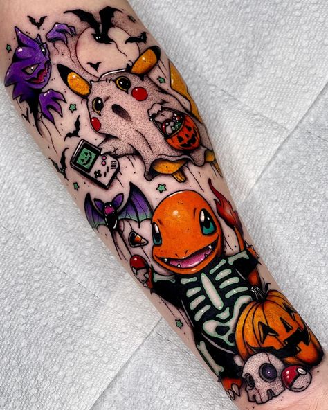 Angelo Parente | Pokémon Halloween 🎃💜 . . . #blackworkers_tattoo #eternalink #pokemontattoo #kawaiitattoo #pokémon #videogametattoo #btattooing… | Instagram Pokemon Half Sleeve Tattoo, Best Pokemon Tattoos, Pokemon Halloween Tattoo, Spooky Pokemon Tattoo, Ghost Pokemon Tattoo, Pokemon Sleeve Tattoo, Halloween Sleeve Tattoo, Tattoos Pokemon, Tattoos Reference