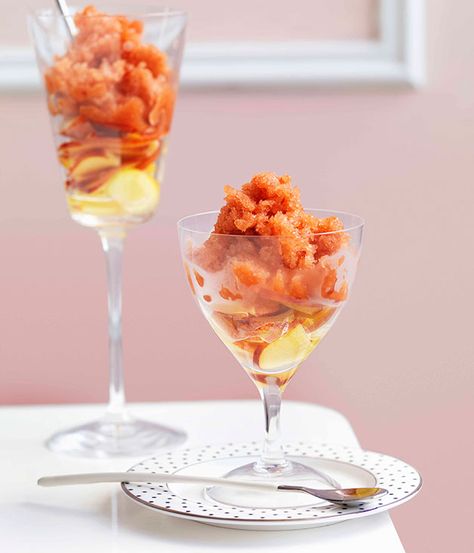 NECTARINE AND ELDERFLOWER GRANITA Prawn Toast, Granita Recipes, Gelato Recipe, Elderflower Cordial, Foraging Recipes, Galette Recipe, Frozen Dessert Recipe, Mint Recipes, Gulab Jamun