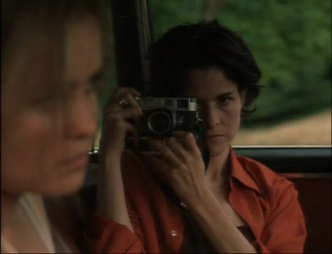 ALLY SHEEDY (from the 1988 movie "High Art") Ally Sheedy, Nan Goldin, Still Photography, 80s Movies, The Best Films, Art Films, Female Photographers, Moving Image, High Art