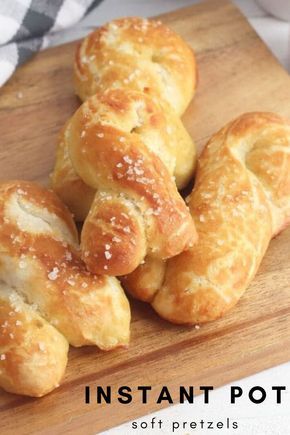 Instant Pot Bread, Soft Pretzels Recipe, Apartment Recipes, Pot Bread, Pretzel Dough, Soft Pretzel Recipe, Pretzel Recipe, Homemade Soft Pretzels, Soft Pretzel