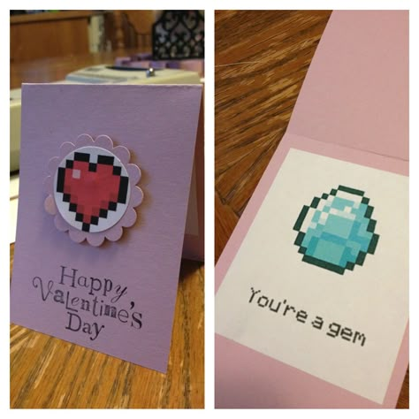 Valentine Day card. Minecraft style. :) Minecraft Ideas For Boyfriend, Minecraft Boyfriend Gifts, Minecraft Valentines Build Ideas, Minecraft Diy Gifts, Minecraft Romantic Ideas, Minecraft Gift Ideas, Valentine Minecraft, Diy Minecraft Valentines, Minecraft Valentine