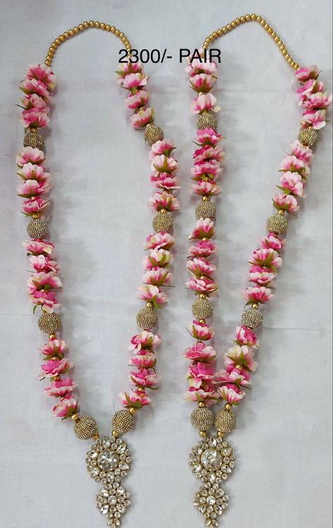 Artificial Flowers Garland 📞 8008922228 Artificial Flower Garland For God, Flower Mala For God, Flower Garland Diy, Bangle Ceremony, Indian Wedding Garland, Bridal Hairstyle Indian Wedding, Flowers Garland, Pearl Garland, Flower Jewelry Designs