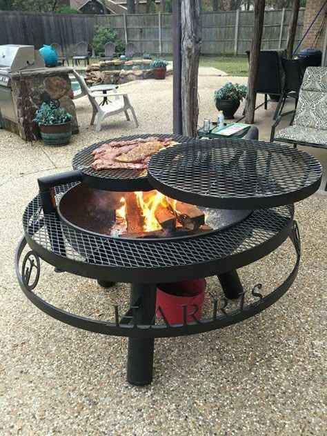 For future home Pit Cooking, Pit Bbq, Fire Pit Cooking, Outdoor Bbq Grill, Fire Pit Bbq, Diy Bbq, Fire Pit Landscaping, Bbq Grill Design, Backyard Seating