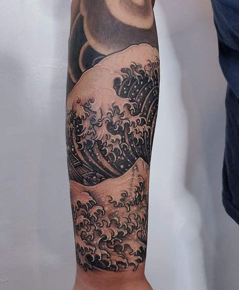 15 Ocean Tattoos Sleeve for Women Ideas 2024: Dive into Stunning Sea-Inspired Ink! Japanese Waves Tattoo, Wave Tattoo Sleeve, Japanese Wave Tattoo, Small Japanese Tattoo, Japanese Wave Tattoos, Simple Wave Tattoo, Wave Tattoo Design, Chris Garver, Wave Tattoo