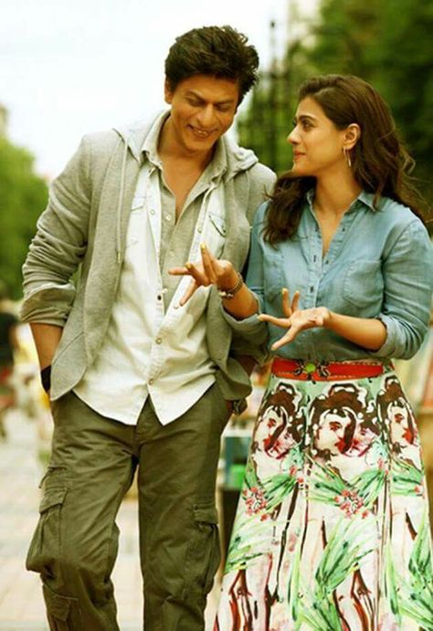 SRK and Kajol on the set of new Dilwali film to be released Dec 18, 2015 Kajol Dilwale, Dilwale 2015, Shahrukh Khan And Kajol, Shah Rukh Khan Movies, Srk Movies, Rohit Shetty, Preity Zinta, Karisma Kapoor, Bollywood Couples