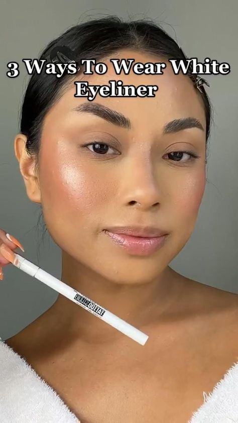 White Eyeliner Tricks, White Eyeliner Looks, White Eyeliner Makeup, White Eyeshadow, Eye Makeup Styles, Rave Makeup, White Makeup, White Eyeliner, Eyeliner Makeup