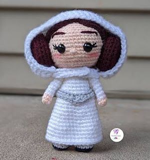 Star Wars Amigurumi, Star Wars Pattern, Knit Star, Disney Crochet, Star Wars Crochet, Disney Crochet Patterns, Crocheted Animals, Star Wars Crafts, Leia Star Wars