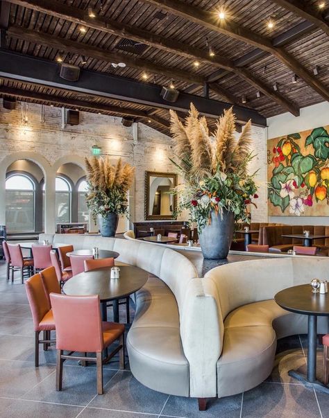 5 Best Restaurants in Dallas — The Effortless Chic Cute Dallas Restaurants, Best Places To Eat In Dallas Texas, Best Restaurants In Dallas Texas, Best Dallas Restaurants, Best Restaurants In Dallas, Modern Italian Decor, Dallas Texas Restaurants, Big Restaurant, Highland Park Dallas