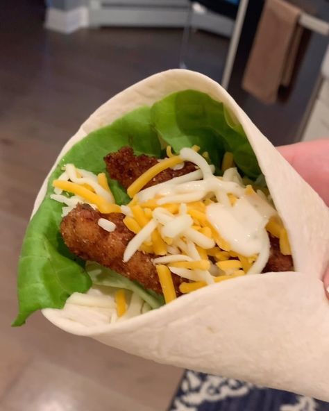 💜 Tara “T” Ippolito on Instagram: “🌯 @mcdonalds snack wraps are sooooo good. I tried to make a crispy chicken ranch version at home & they turned out awesome!! Some chains…” Snack Wrap Mcdonalds, Snack Wraps, Snack Wrap, Chicken Ranch, Ranch Chicken, Crispy Chicken, I Tried, At Home, Snacks